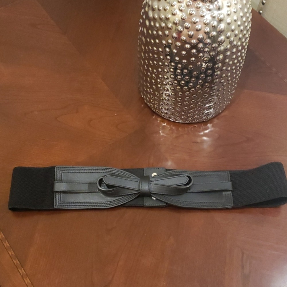 Torrid size 3 BOW front Black Belt